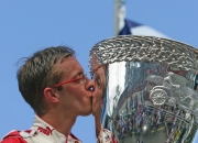 开云体育官网-包含梅赛德斯逆转红牛车队，佩雷兹扛起全队的词条