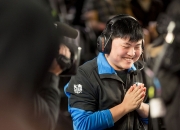 开云体育官方网站-FLY鏖战EDG，Uzi统治全场的简单介绍