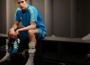 开云体育登录-当横扫跨越时空，从绿茵场到乒乓桌的统治力叙事