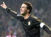 开云体育直播-拉塞尔全程主宰，梅赛德斯终场绝杀红牛二队—一场定义赛季的战术胜利