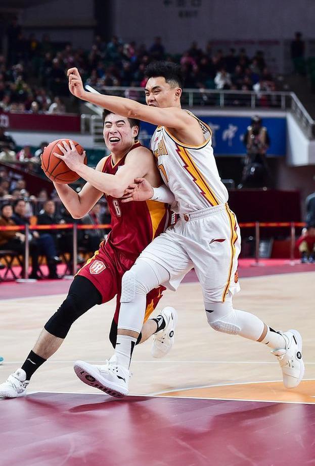 本土球员出彩,助力山西队取得胜利的简单介绍 本土球员出彩,助力山西队取得胜利的简单介绍