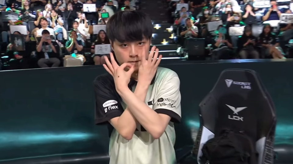 FPX翻盘NS，ShowMaker爆发神勇的简单介绍