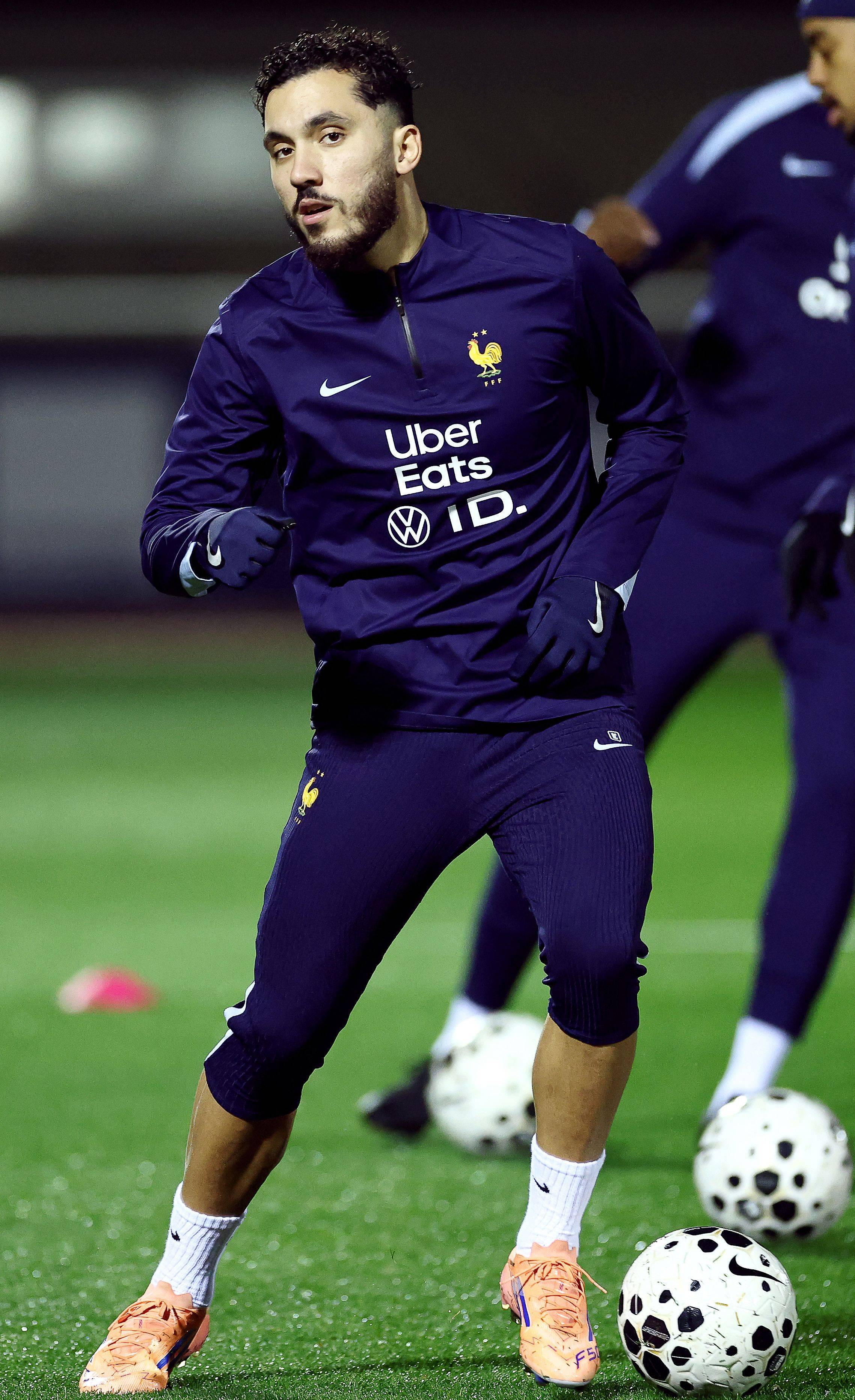 法国队备战期间强化整体作战意识