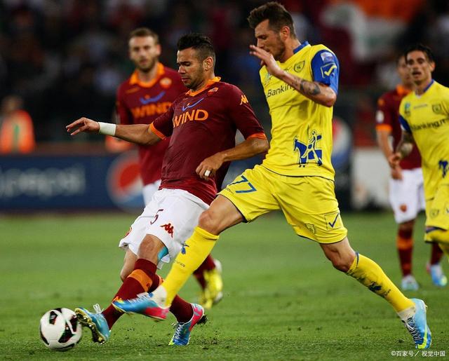 关于尼斯客场战平，积分榜稳居中游的信息