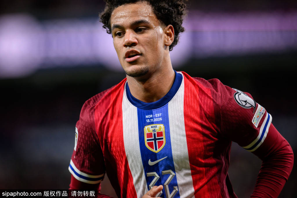 关于意甲球队签下世界级射手，力图夺得联赛冠军的信息