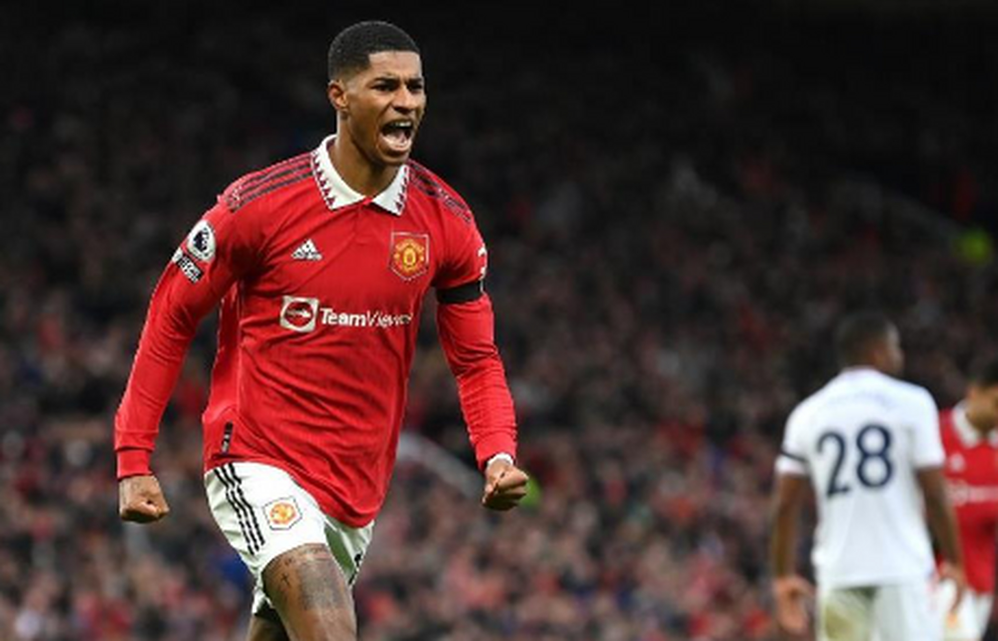 曼联主场-击败水晶宫，重返榜首！的简单介绍