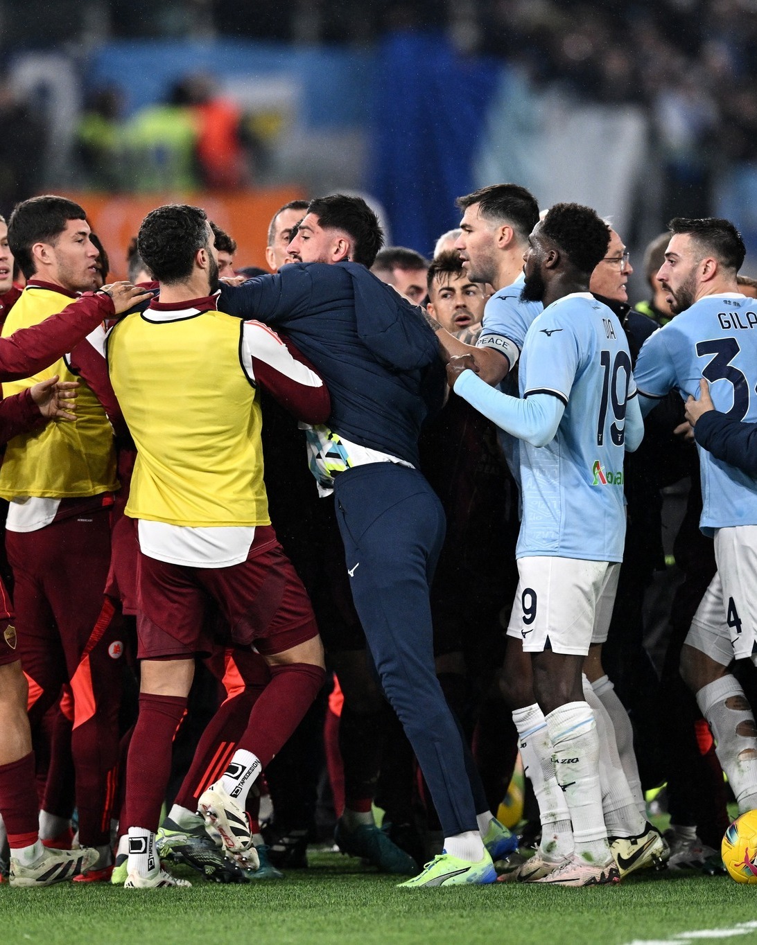 曼联鏖战罗马，阿圭罗高光表现的简单介绍