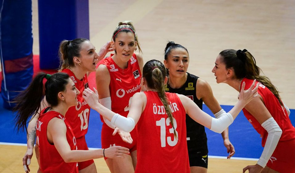 土耳其队客场比赛中击败对手，赢得胜利