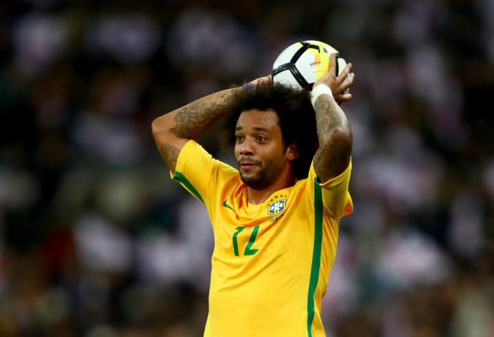 包含巴西队的队长安娜玛丽亚因伤退出世界锦标赛的词条