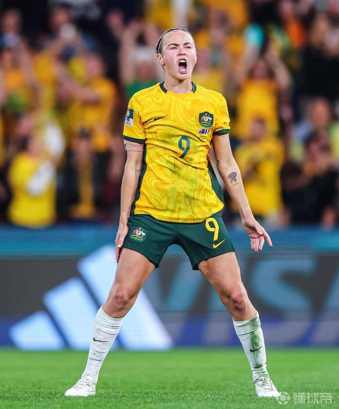 关于意大利足球女将奋战在法国世界杯赛场的信息