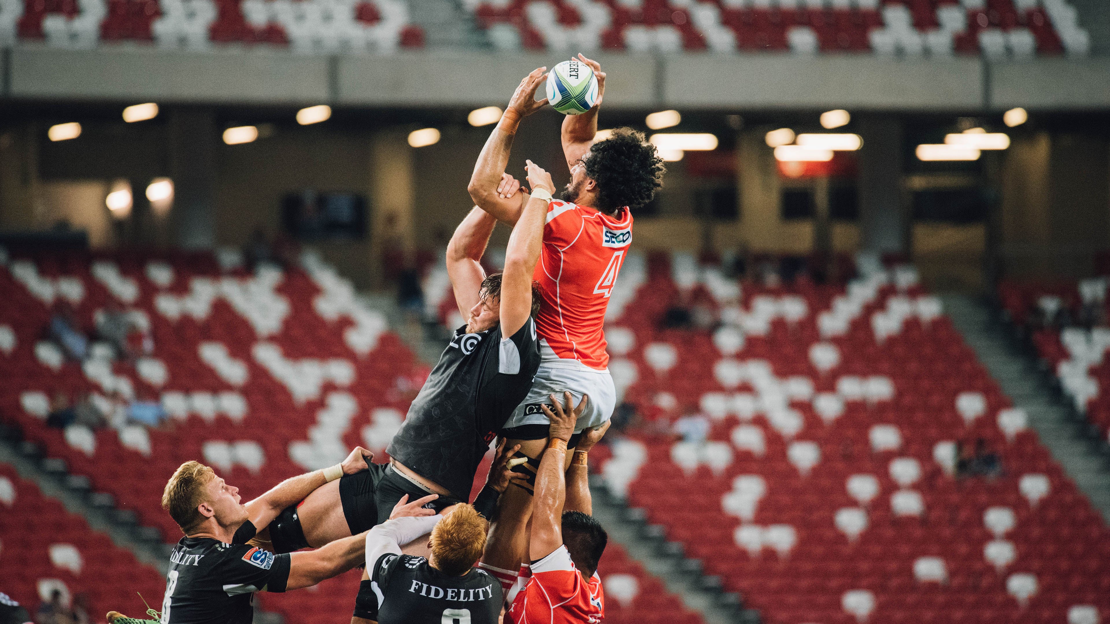 戈贝尔带动全队节奏,奇才争冠战惊险胜出老鹰