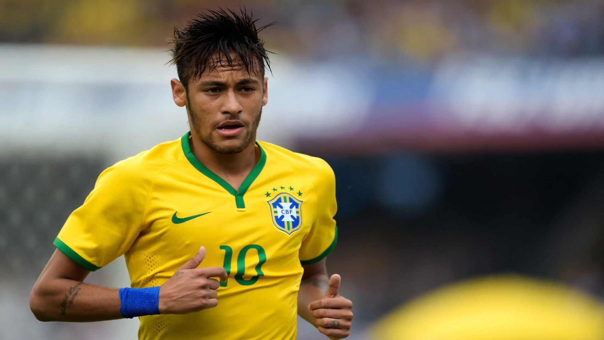 英超争冠焦点战与巴拉圭生死战，多特蒙德的双重考验